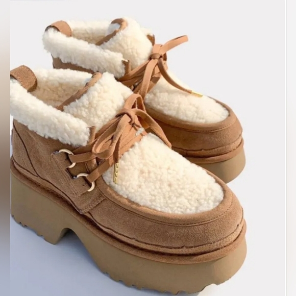 Size 9 - UGG Classic Cozy Tan Shearling Women's Platform Shoes - Picture 2 of 15